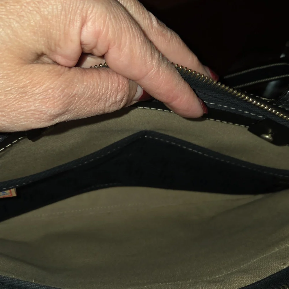 Dooney & Bourke Y2K Vintage Signature Monogram Bag - Picture 9 of 17